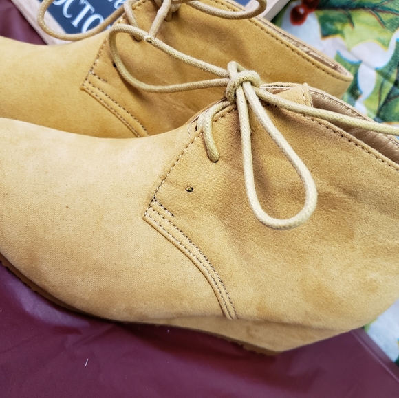 Wedge Boots - Picture 2 of 3